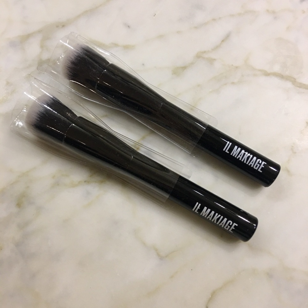 2 X IL MAKIAGE Foundation Blending Brush #100